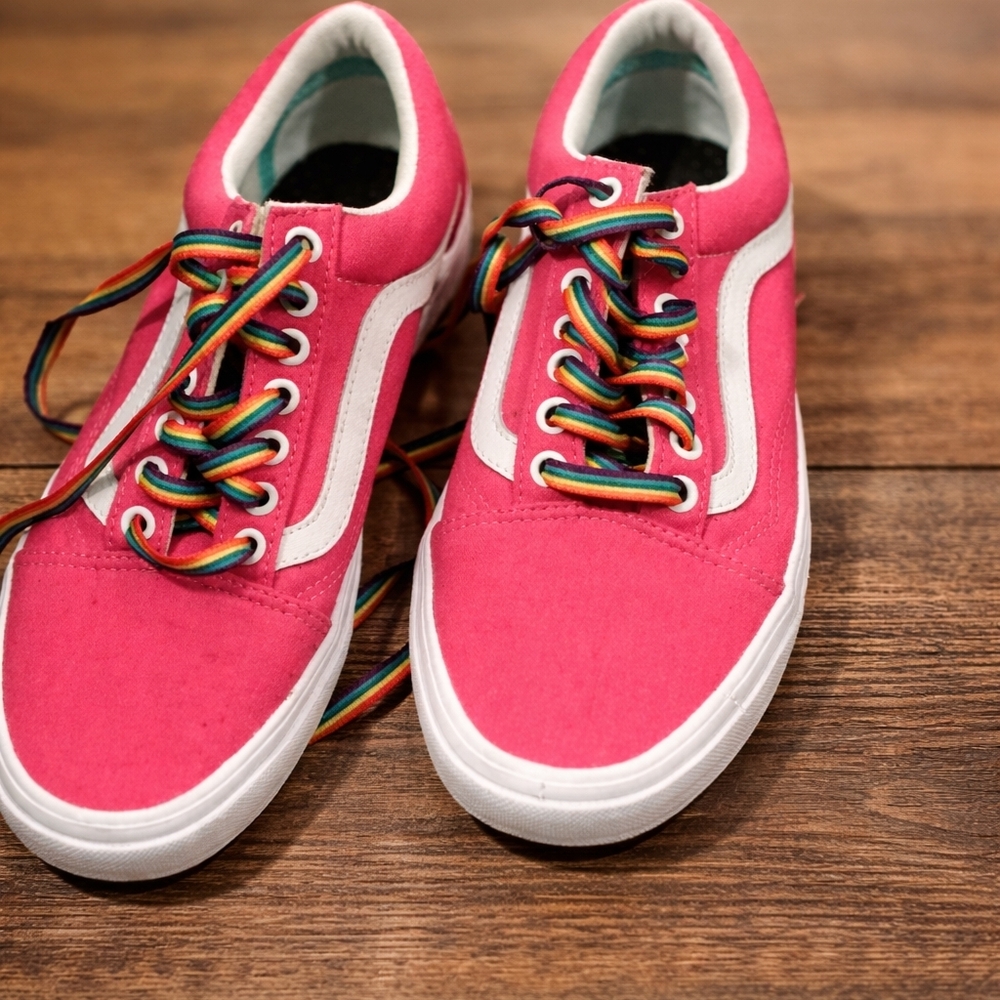 Vans Pink Sneakers with Multicolor Laces